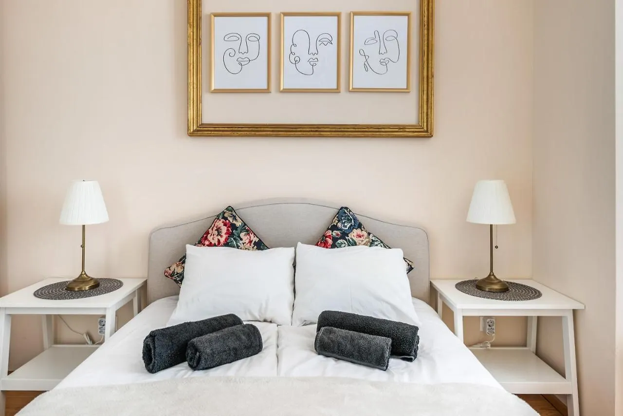 Room 4 Art Apartments Nr.4 In Vienna Center