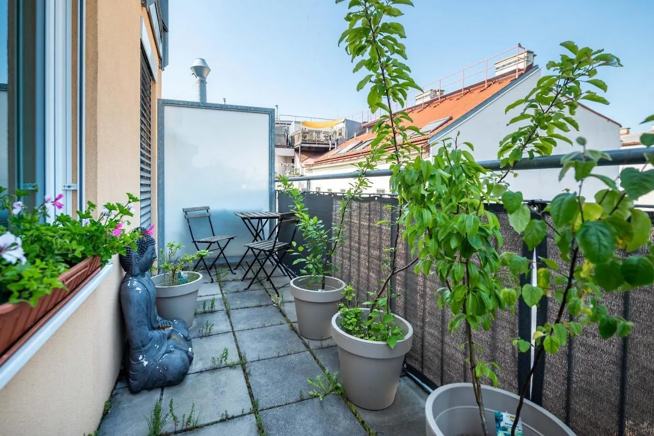 Room 4 Art Apartments Nr.4 In Vienna Center